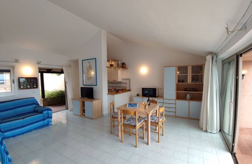 Palau House | Nice apartment in villa for 5 people with WIFI, pool, A/C, TV, terrace and panoramic view