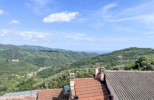 Valloria Apartment | Nice apartment for 4 guests with WIFI, TV and terrace