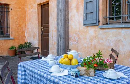 Rocca D'Arazzo Apartment | Nice apartment for 4 people with WIFI and terrace
