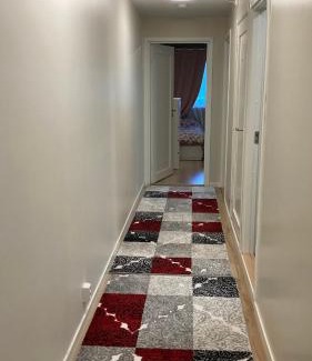 Hovik Apartment | Nice condo with free parking near city center