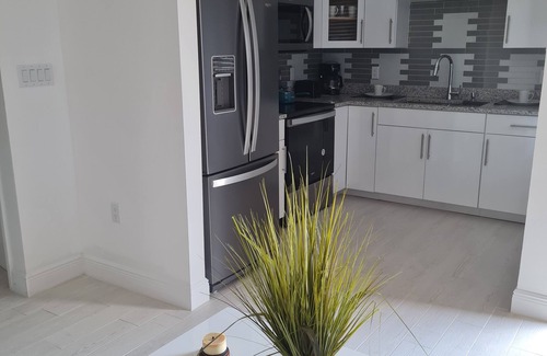 West Bay Apartment | Nice & Cozy