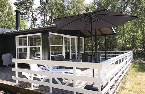 Oster Somarken House | Nice home in Aakirkeby with WiFi
