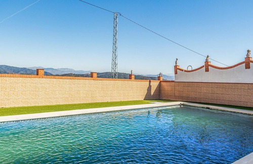 Casarabonela House | Nice home in Casarabonela with kitchen