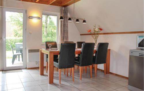 Gramsbergen House | Nice Home In Gramsbergen With Wifi