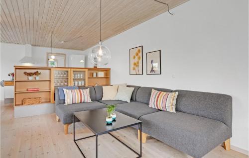Flovt Strand House | Nice Home In Haderslev With Kitchen