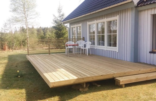 Hyltebruk House | Nice home in Hyltebruk with lake view