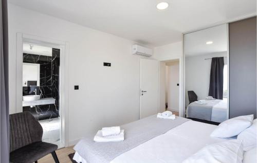 Makarska House | Nice Home In Makarska