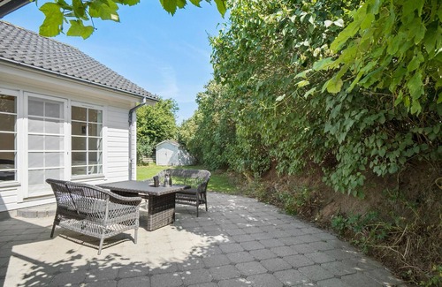 Faldsled House | Nice home in Millinge with WiFi