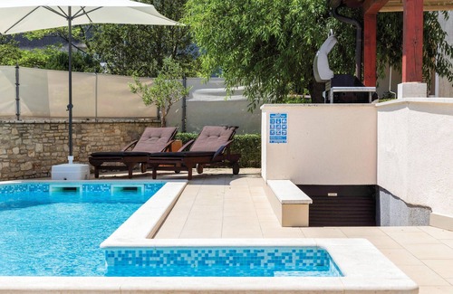 Valdebek House | Nice home in Pula with WiFi