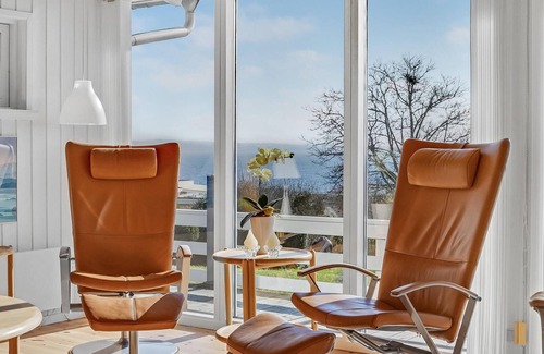 Ronde House | Nice home in Rønde with house sea view