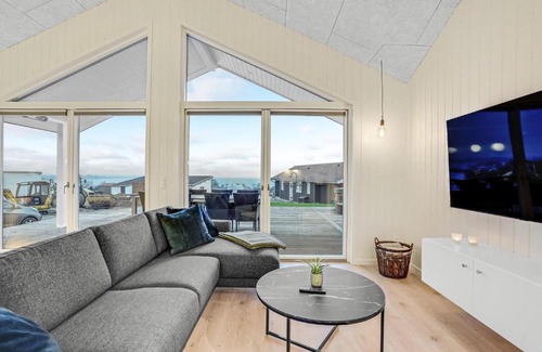 Sjølund House | Nice Home In Sjølund With Wifi