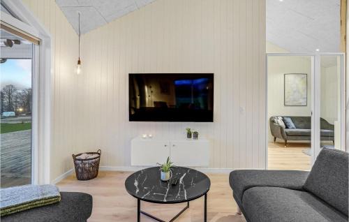 Sjølund House | Nice Home In Sjølund With Wifi