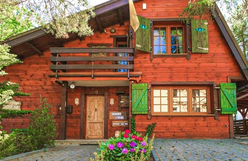 Swornegacie House | Nice home in Swornegacie with kitchen