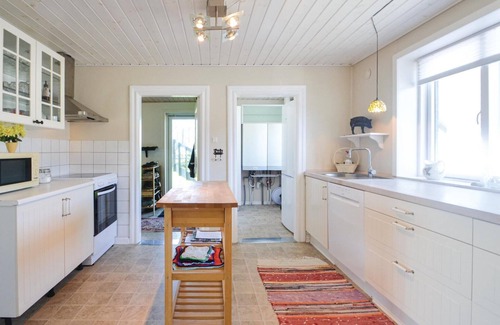 Vinderup House | Nice home in Vinderup with WiFi