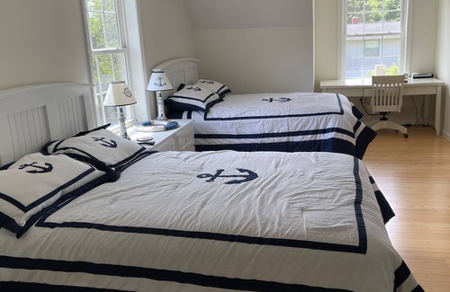 Oak Bluffs House | Nice house, great location - Oak Bluffs!