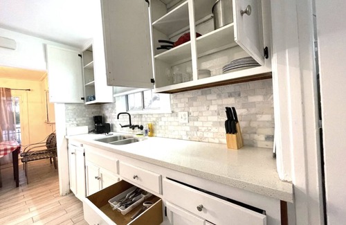 Riverview House | NICE HOUSE WITH BACKYARD, FRUIT TREES + LOCATION