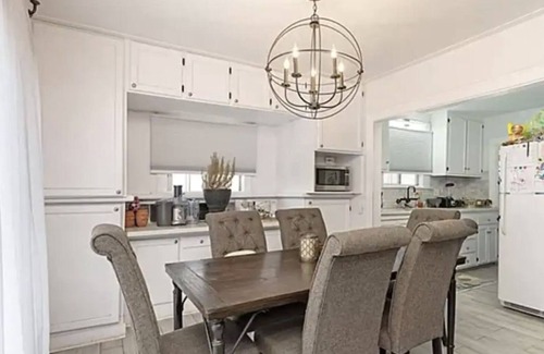 Riverview House | NICE HOUSE WITH BACKYARD, FRUIT TREES + LOCATION