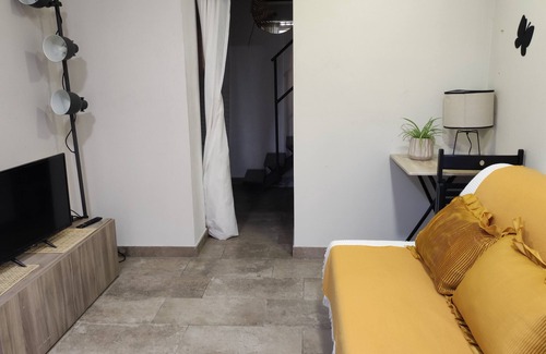 Nou Barris Apartment | Nice one-bedroom duplex.