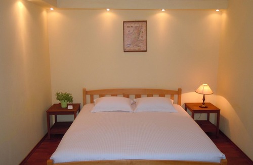 Oarja Bed & Breakfast | Nice property within easy drives towards must see Romanian attractions