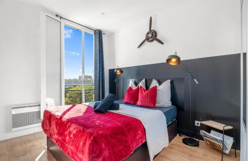 Fabron Apartment | Nice Renting - CAMBRAI - Luxurious Sea View Terrasse - King Bed - Parking - AC - fully equipped
