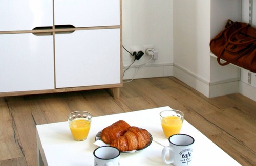 Saint-Martin-du-Littoral Apartment | Nice studio near the sea and downtown