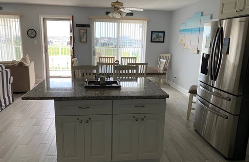 Avalon Condo | Nicely appointed two bedroom air conditioned Merrimack Condominium offering beachblock location,