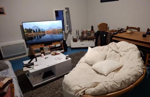 Aiguillon House | Nid douillet