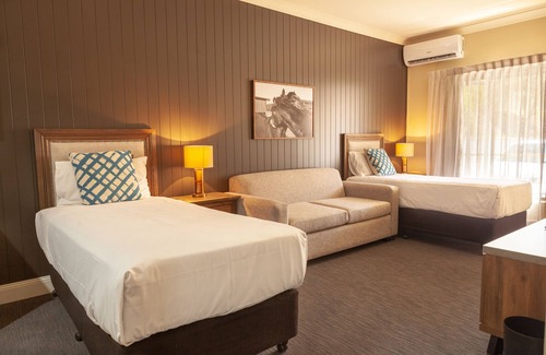 Nowra Hotel | Nightcap at Archer Hotel