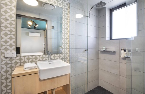 Nundah Hotel | Nightcap at Prince of Wales Hotel