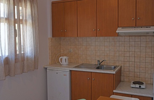 Gialiskari Apartment | Nikos Apartments A8 - One Bedroom Apartment, Sleeps 3
