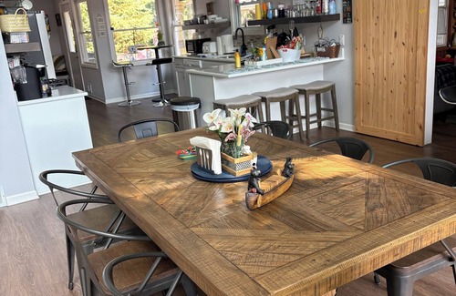 Grand Junction House | nLarge Lakehouse~Pet Friendly+Private Beach+Hot Tub+Game Rm+Tiki Hut+Gym=FUN!