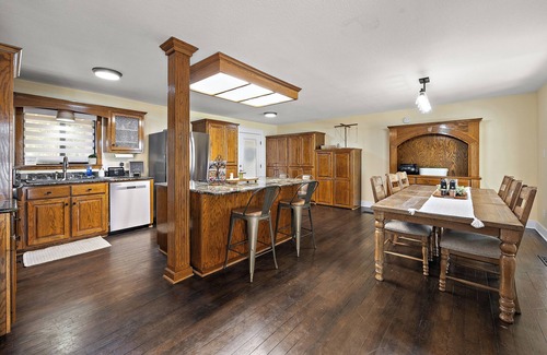 Nacogdoches House | nnWelcome to Lake Daze, your ultimate lakefront getaway on Lake Nacogdoches!