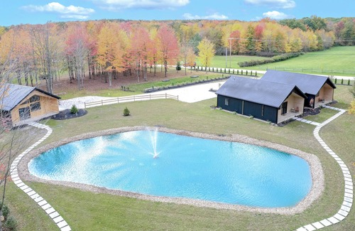 Rock Creek Cottage | No.1 Pinot Modern Cottage Heart of the Geneva Vineyards