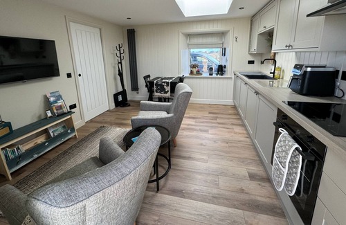 Isle of Lewis House | No. 21 Beautiful & Cosy Modern Traditional Cottage