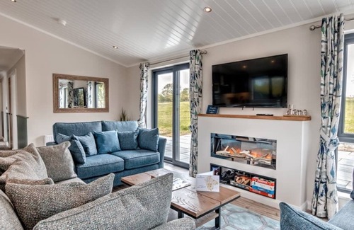 Mary Tavy House | No 31 Foxglove Lodge with Hot Tub