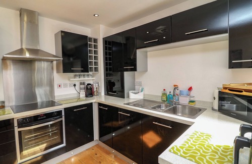 Ashbourne Cottage | NO 39, pet friendly, with a garden in Ashbourne