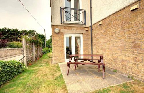Brora Apartment | No1 The Links Apartment, Brora