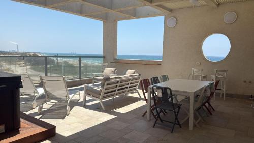 Jisr az-Zarqa Apartment | Nof Yonna - Sea & Sky