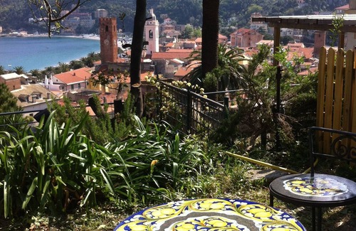 Noli Apartment | Noli:apartment, in the '800 villa, terrace and garden. overlooking the Gulf