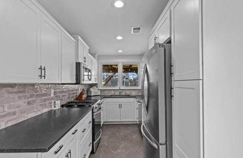 Normandy Beach Apartment | Normandy Beach Retreat! Cozy 3BR Apartment, Just Steps from the Sand