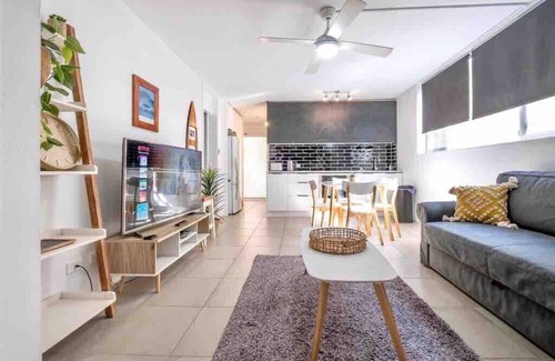 Miami Apartment | North Burleigh Miami Ocean Escape