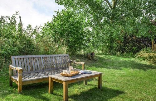 Colchester House | North Farm Lodges