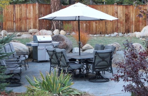 Incline Village Apartment | North Lake Tahoe Studio: availablen12/19/2023 to 1/2/2024 Xmas Special $116