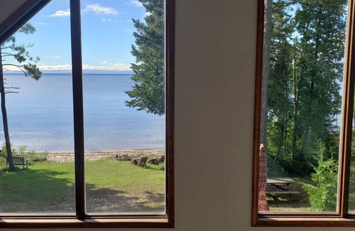 Manistique Cabin | North Shore Retreat: Golden Leaves & Crisp Breezes – Fall in Love with the U.P