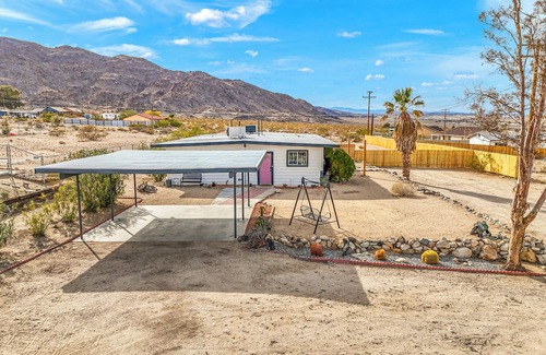 Twentynine Palms House | North Star 29 3 minutes to Joshua Tree National Park Entrance