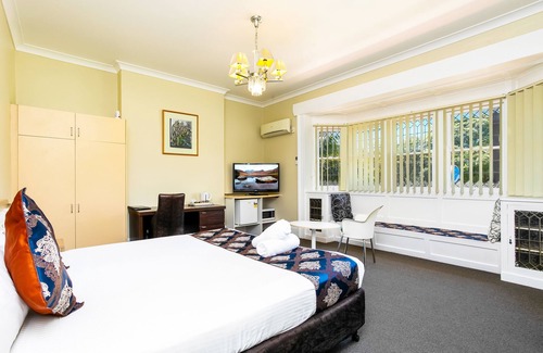 North Sydney Hotel | Northshore Hotel