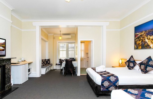 North Sydney Hotel | Northshore Hotel