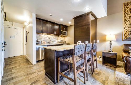 Truckee Apartment | Northstar Ski-Inand Out Condo with Resort Amenities!