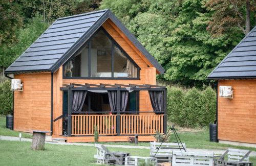 Polanica-Zdroj Villa | Nova Osada Widok na Góry - domki z gorącą balią z jacuzzi