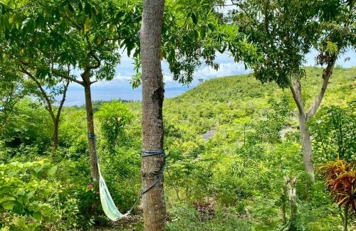 Larena Villa | Novelyn's Seaview Hideaway